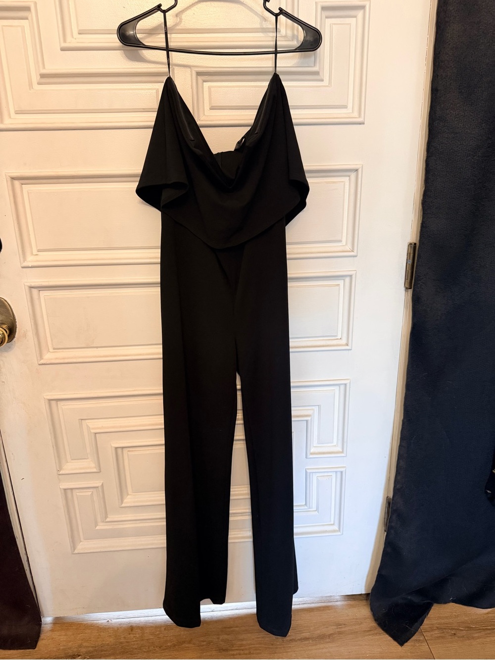 Elegant Lulus Black Off‑Shoulder Jumpsuit